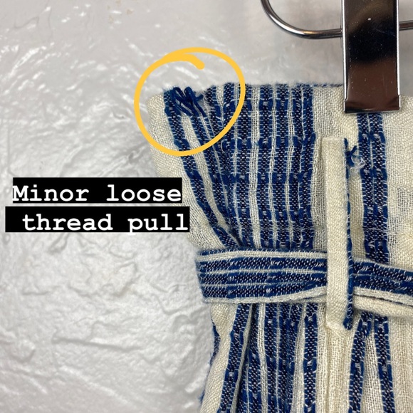 Lulu’s laguna blue and ivory striped highwaist belted shorts XS - Picture 9 of 10